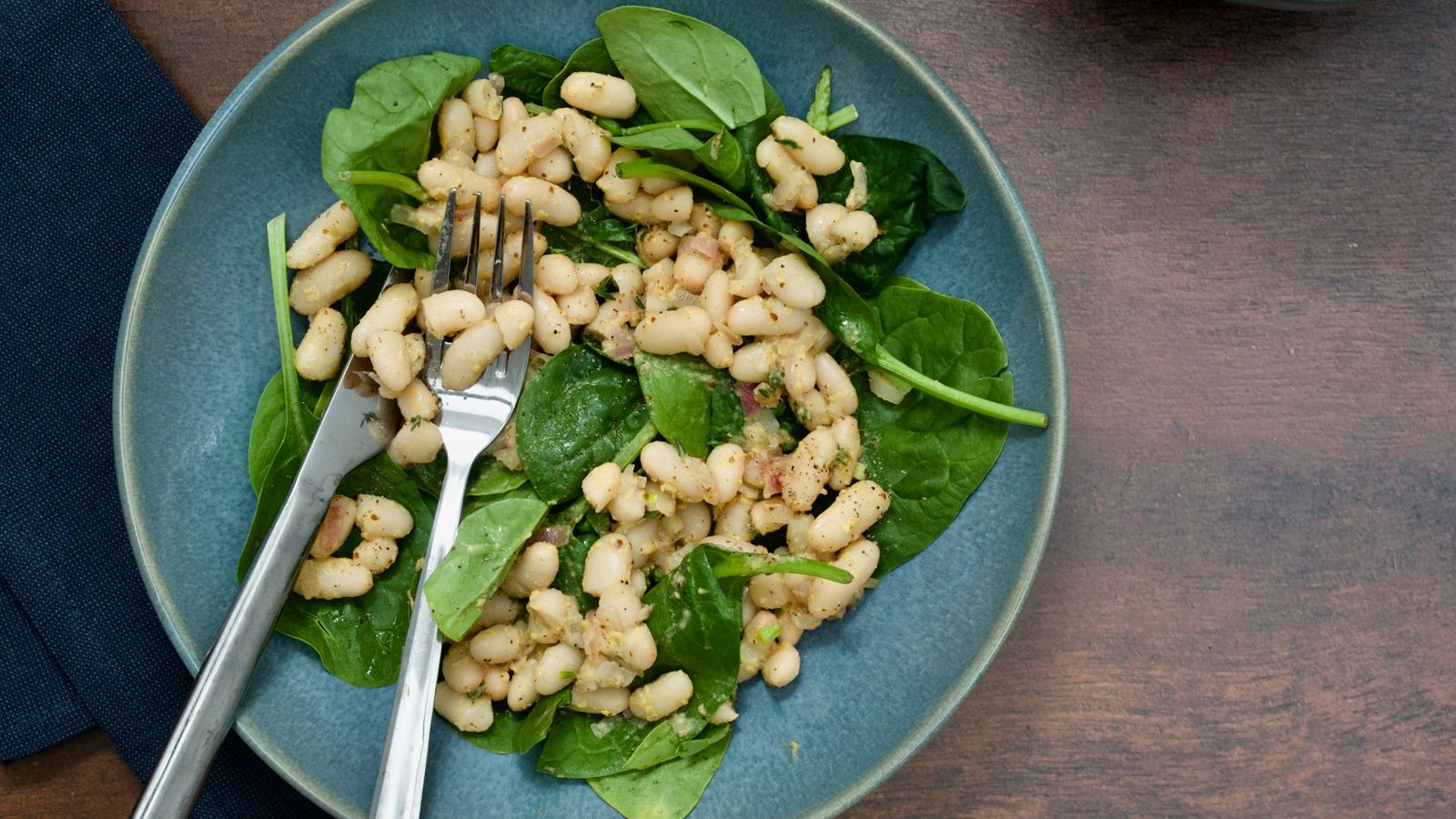 Bonen&shy;salade met spinazie en mosterd