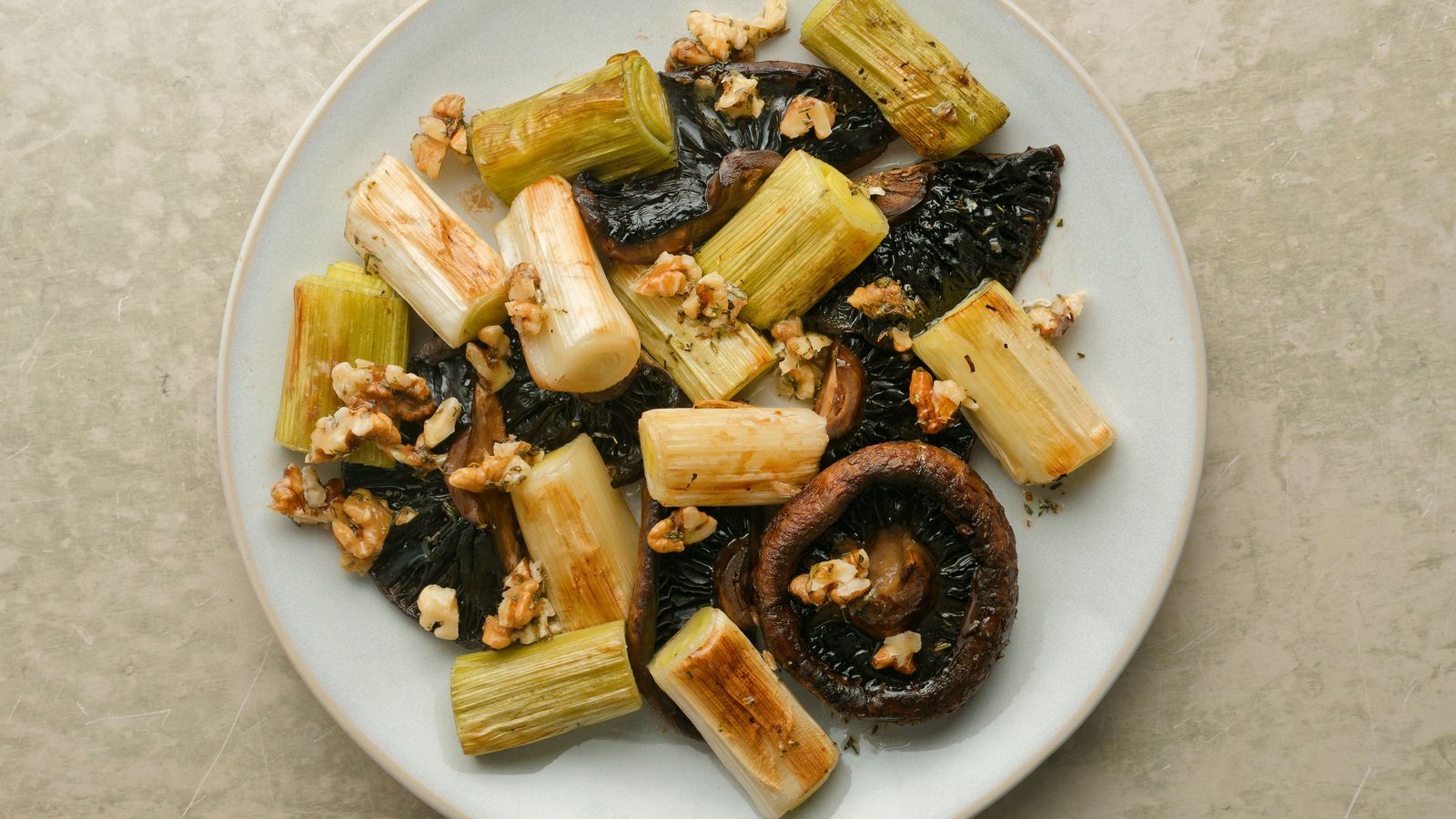 Portobello en prei uit de oven of van de bbq