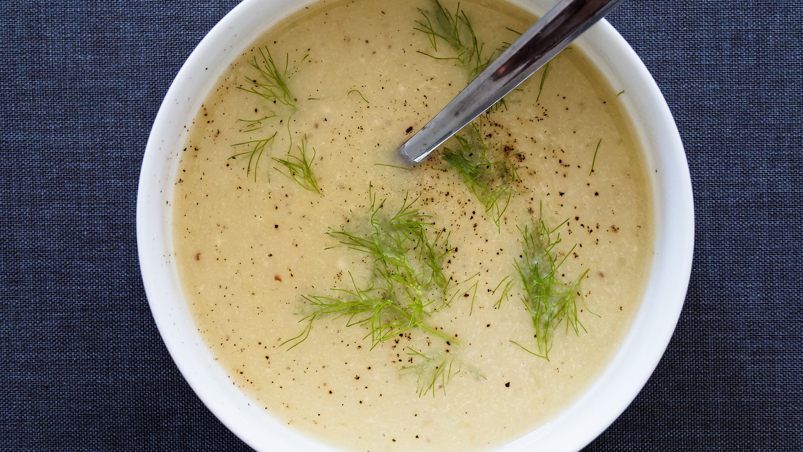 Venkelsoep met prei en aardappel