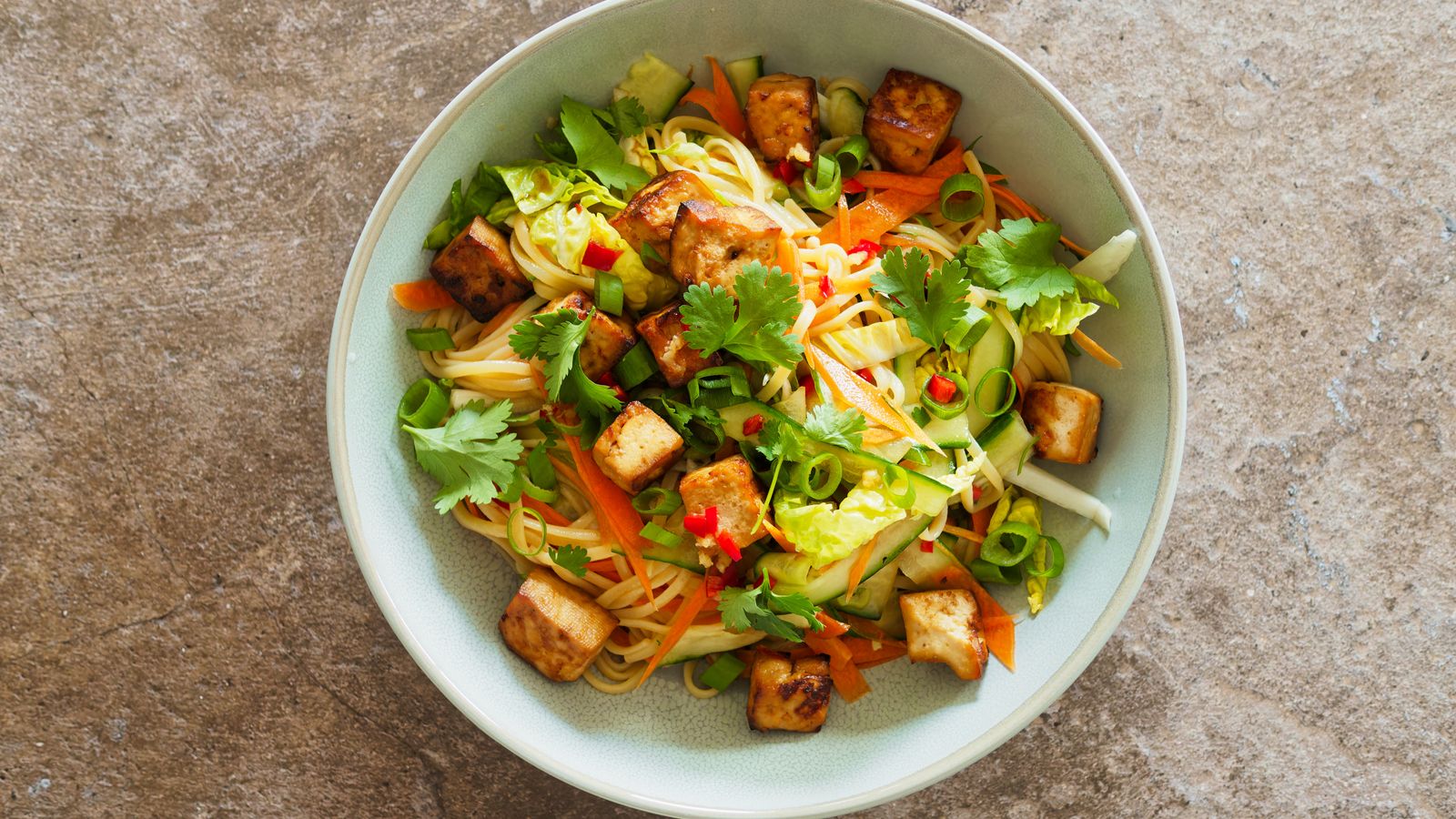 Vietnamese Noedelsalade met airfyer tofu
